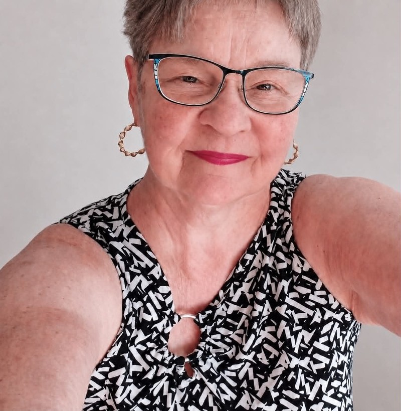 Mme Marcelle Côté