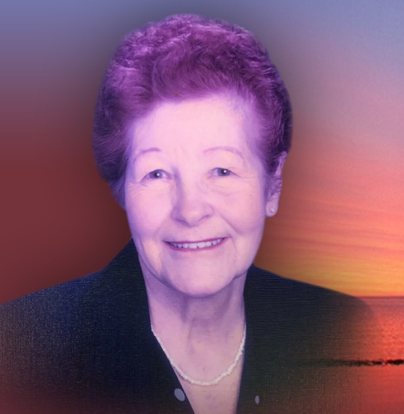 Mme Lucienne D'Amours Blanchette